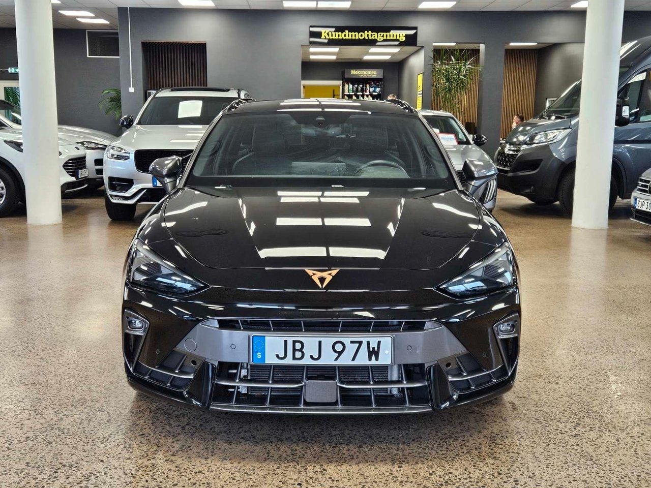 Cupra Leon 1.5 eTSI 2025, bild 2/10