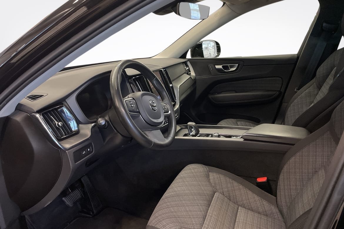 Volvo XC60 Recharge T6 Core Edition 2024, kuva 6/10