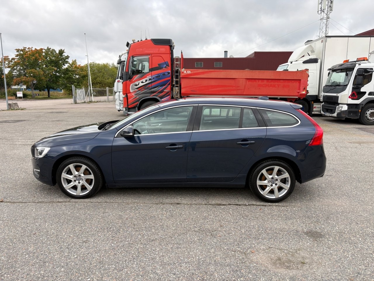 Volvo V60 2015, bild 2/10