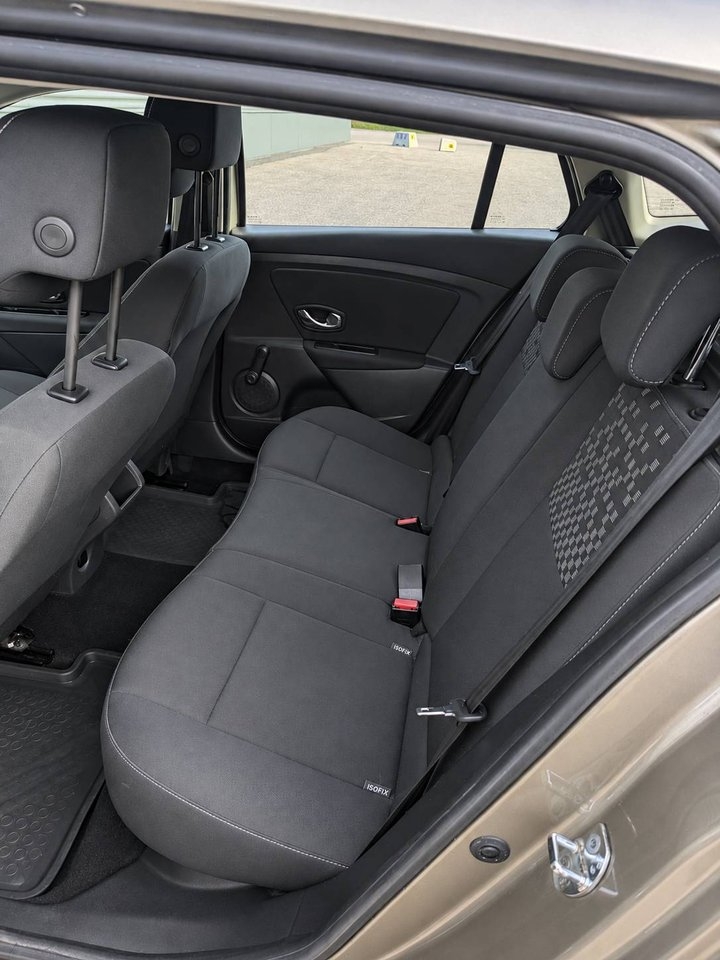Renault Megane Grandtour 1.5 dCi Euro 5 2014, bild 7/10