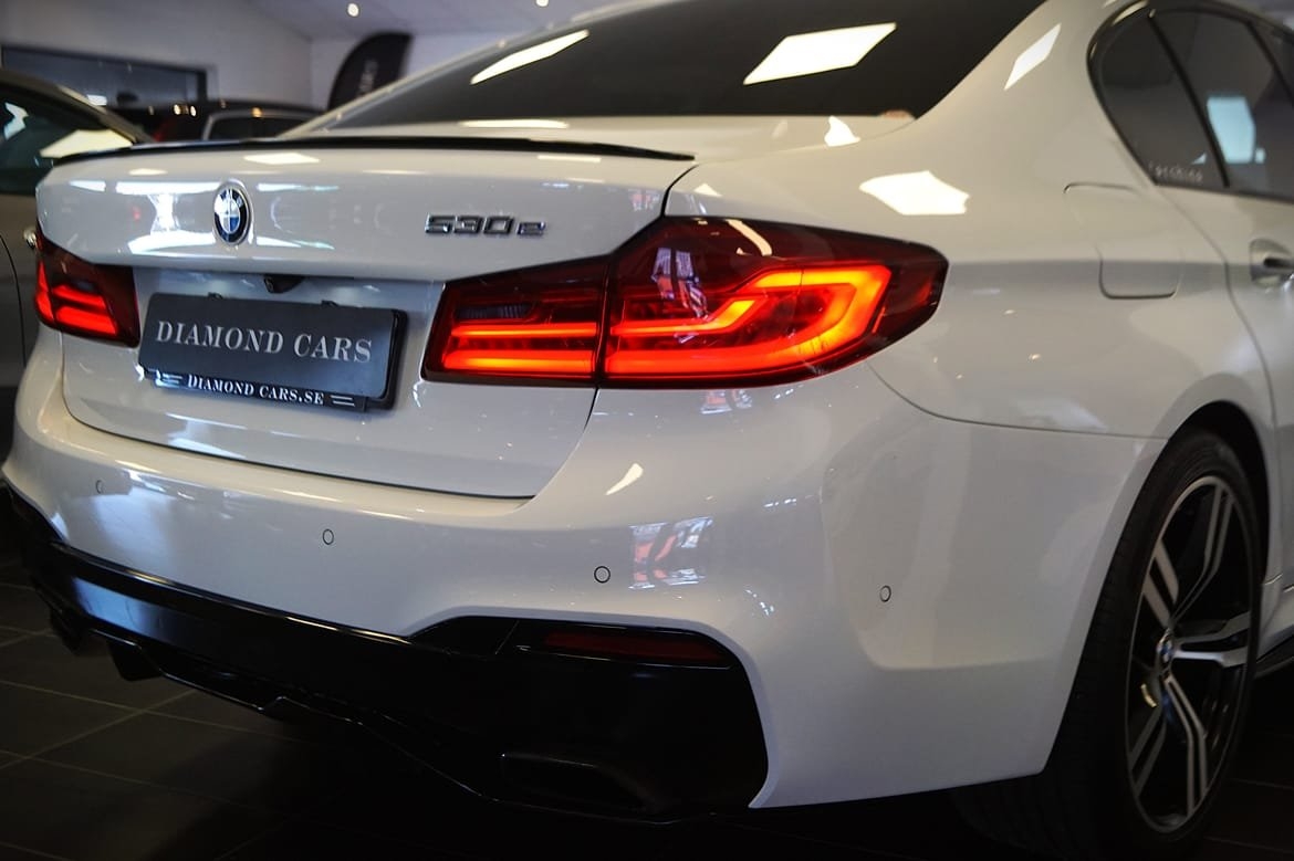 BMW 530 e iPerformance Sedan M Sport 2018, photo 6/10