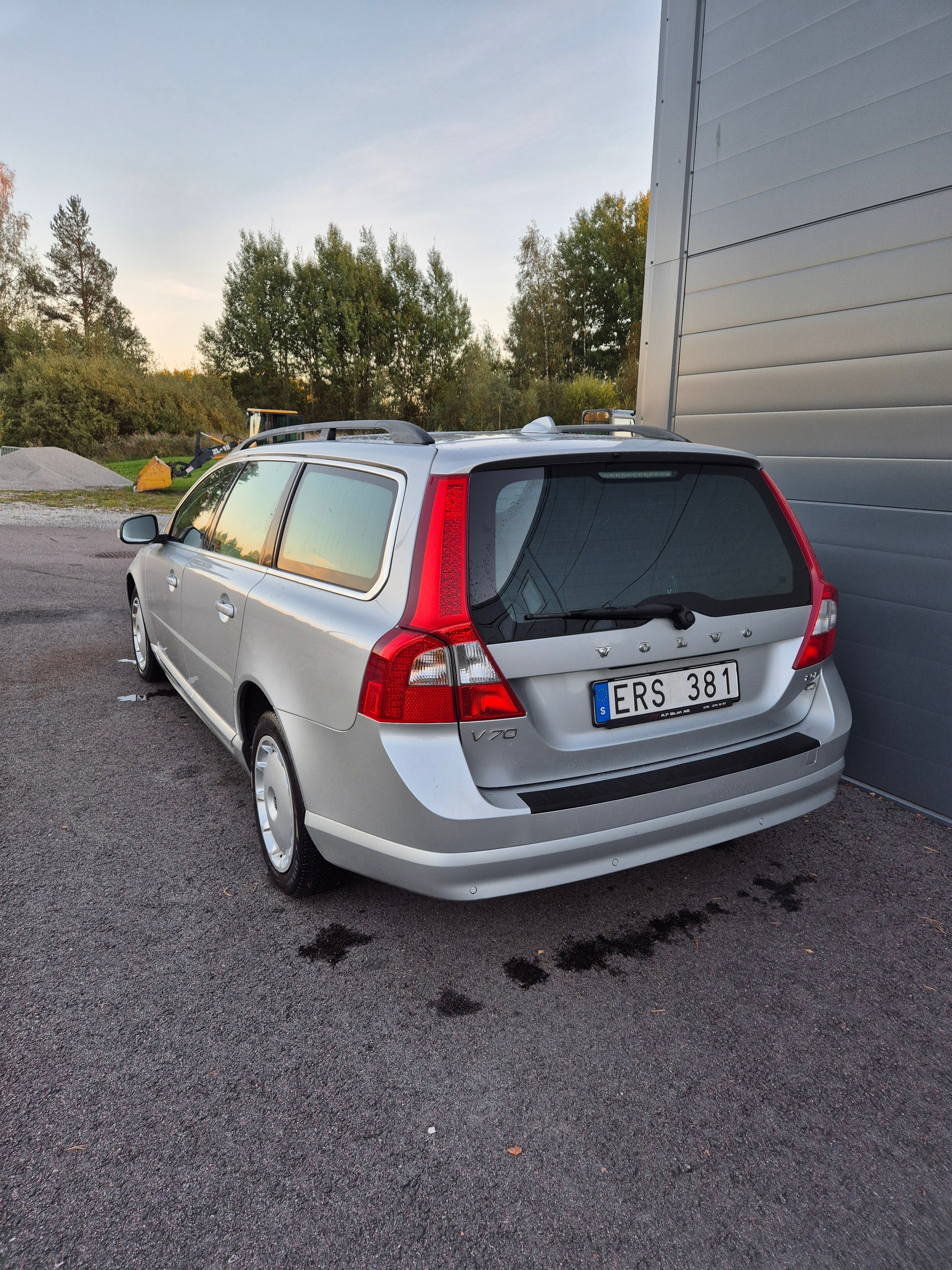 Volvo V70 2.0F Powershift 2010, kuva 4/7