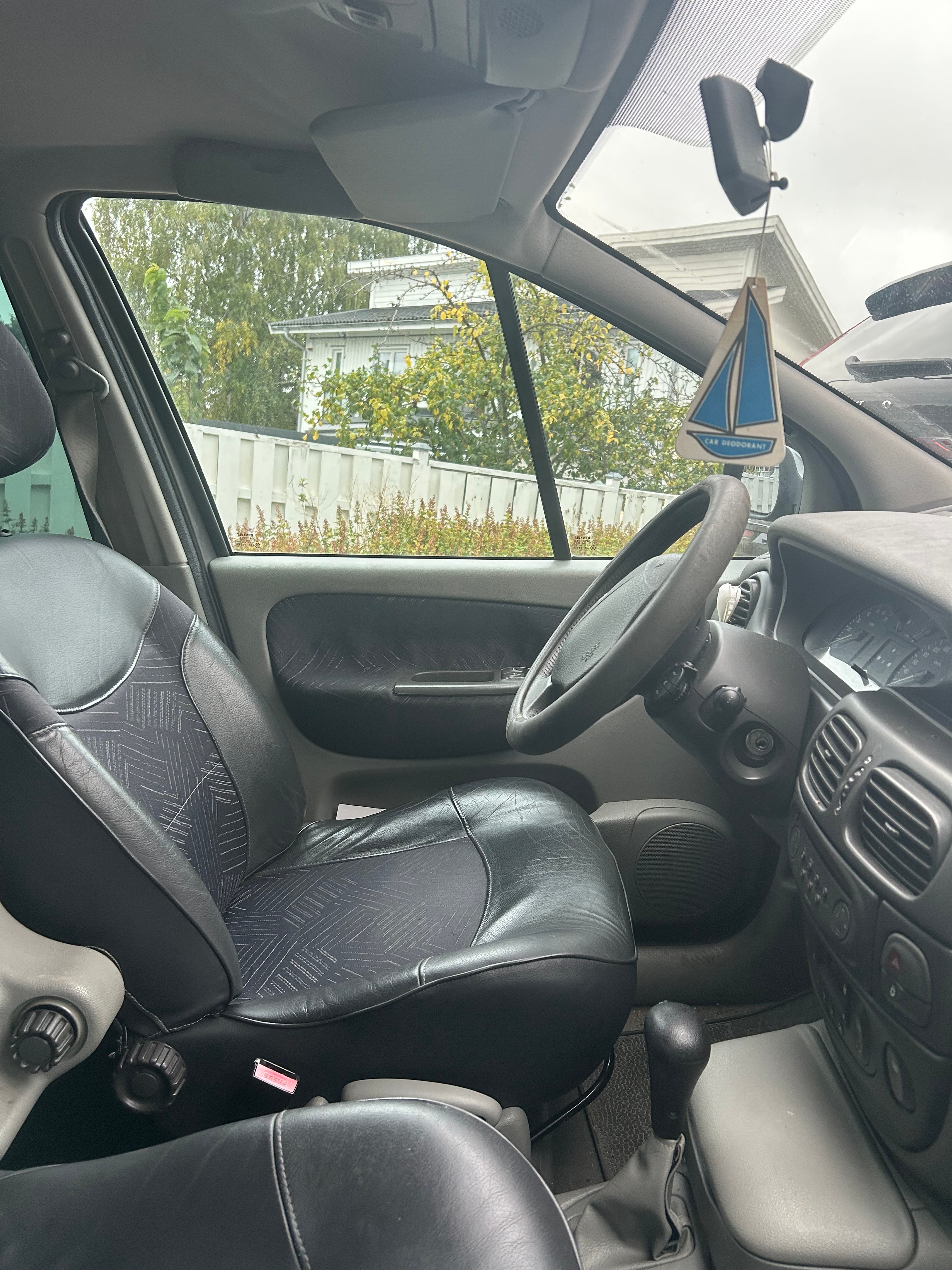 Renault Scenic I 1.6 Automatisk 2003, kuva 5/8