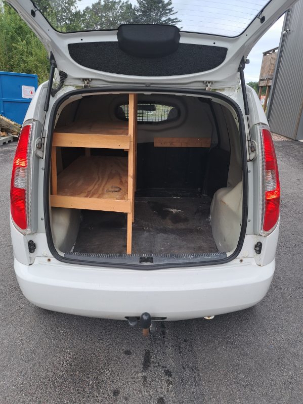 Skoda Roomster Praktik 1.6 TDI Manuell 2015, kuva 5/7