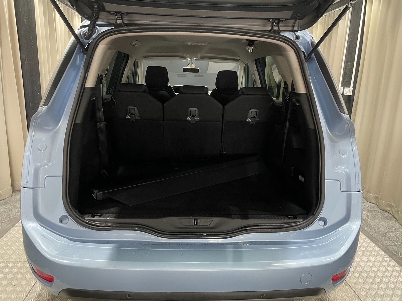 Citroen Grand C4 Picasso 1.6 BlueHDi EAT 2015, photo 7/10