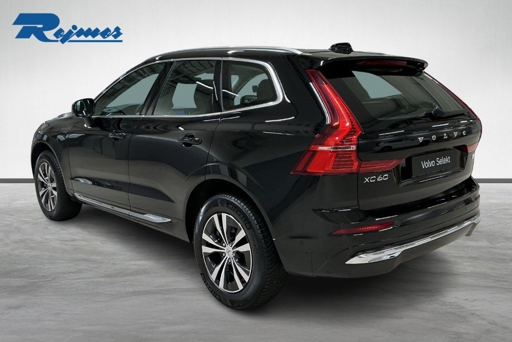 Volvo XC60 Recharge T6 Core Edition 2024, kuva 2/10