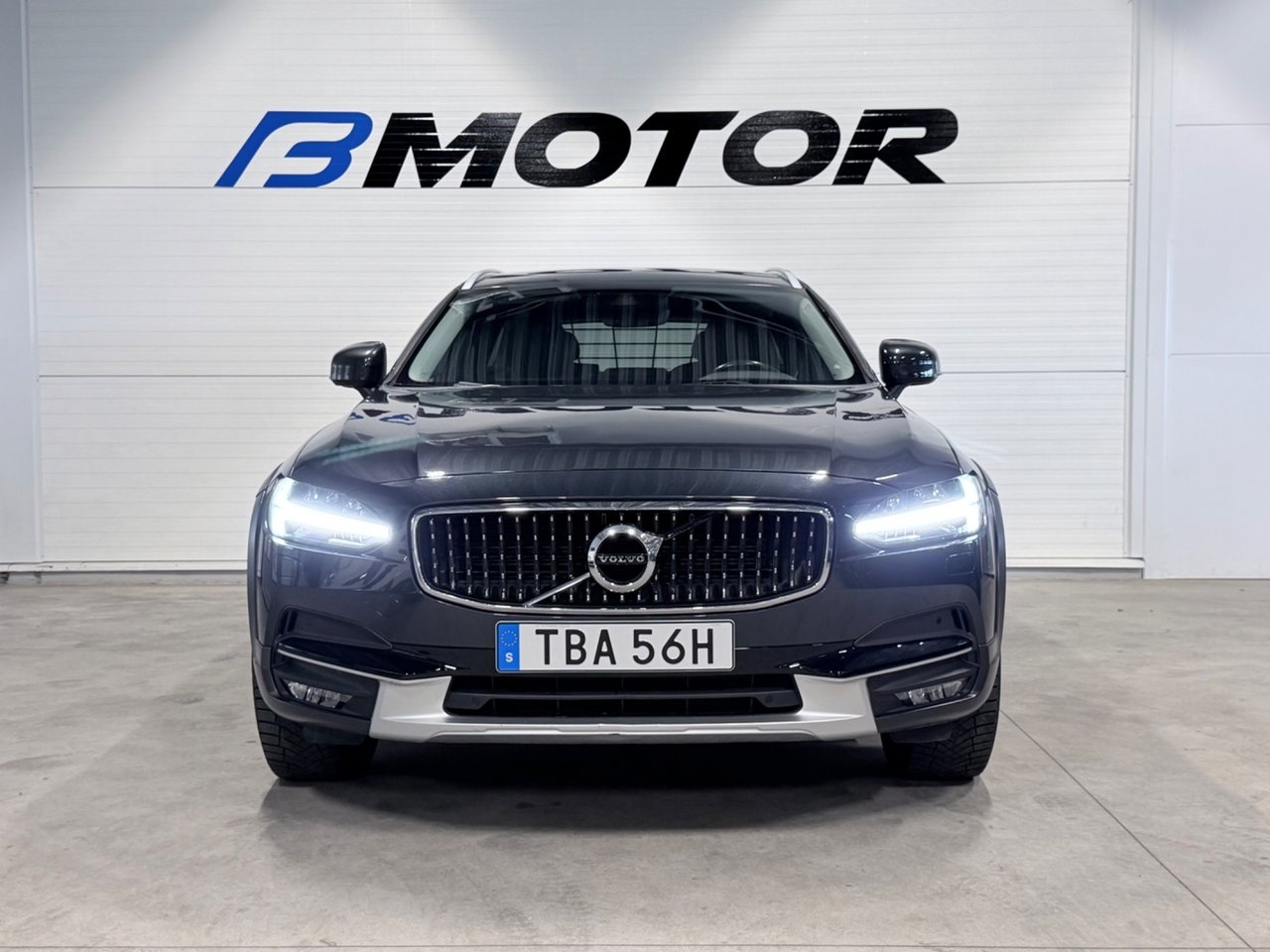 Volvo V90 Cross Country 2019, kuva 2/10