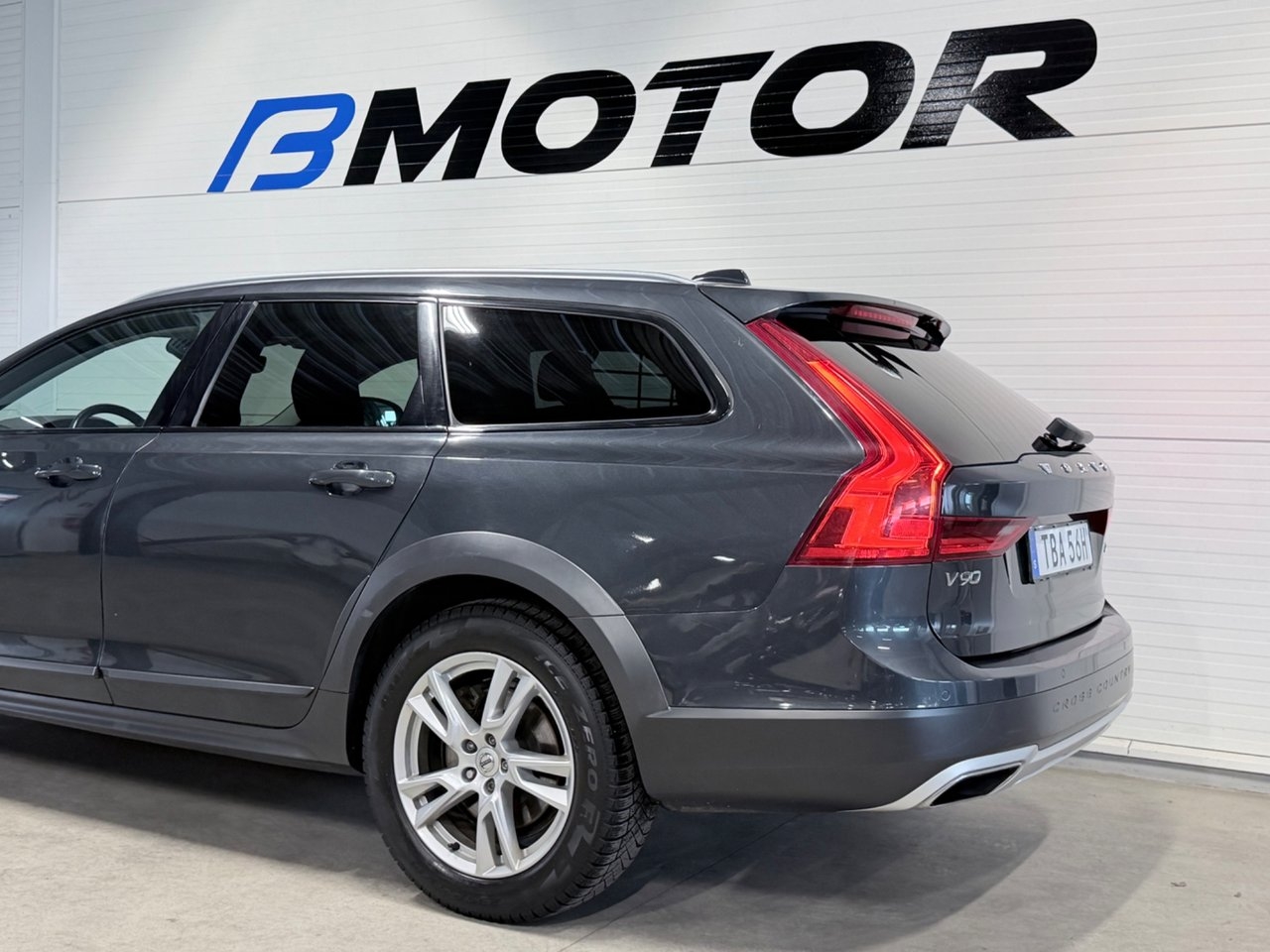 Volvo V90 Cross Country 2019, kuva 7/10