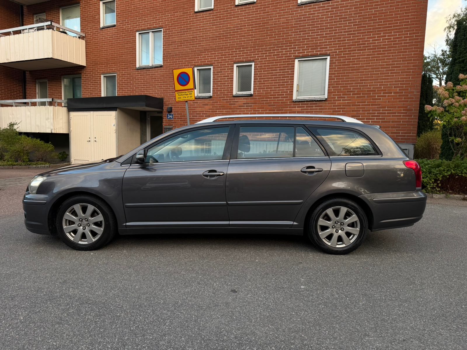 Toyota Avensis 2008, bild 5/10