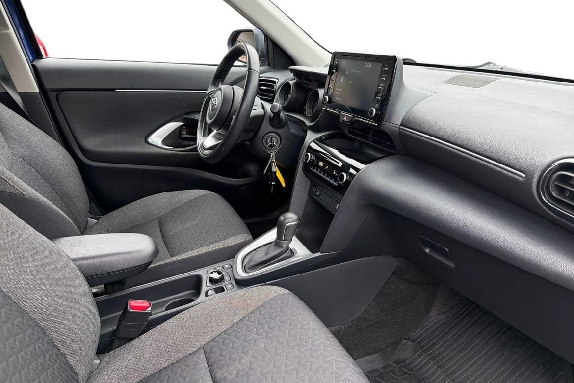 Toyota Yaris Cross AWD ACTIVE 2023, bild 7/10