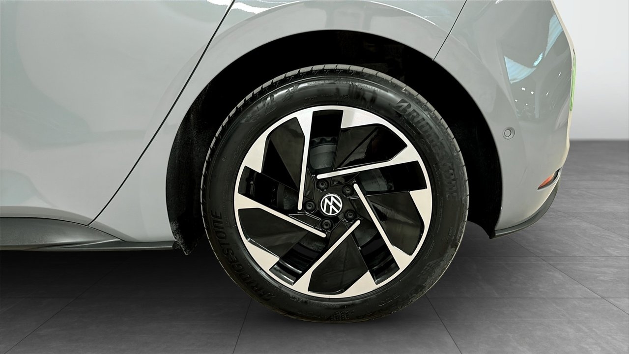 Volkswagen ID.3 Pro 204 hk 2023, bild 6/10