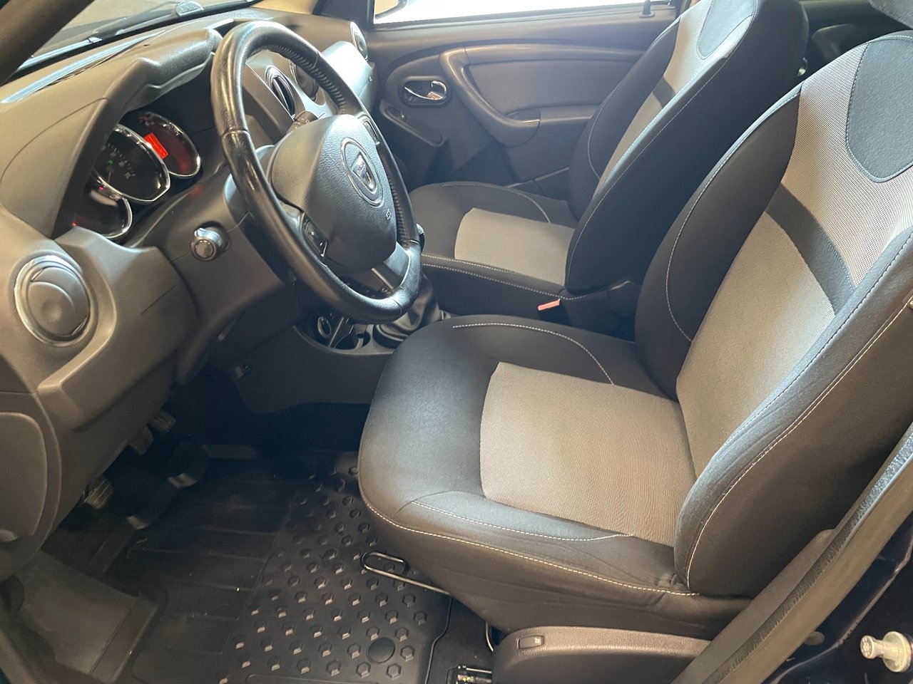 Dacia Duster 1,5 dCi 4x4 2016, kuva 3/7
