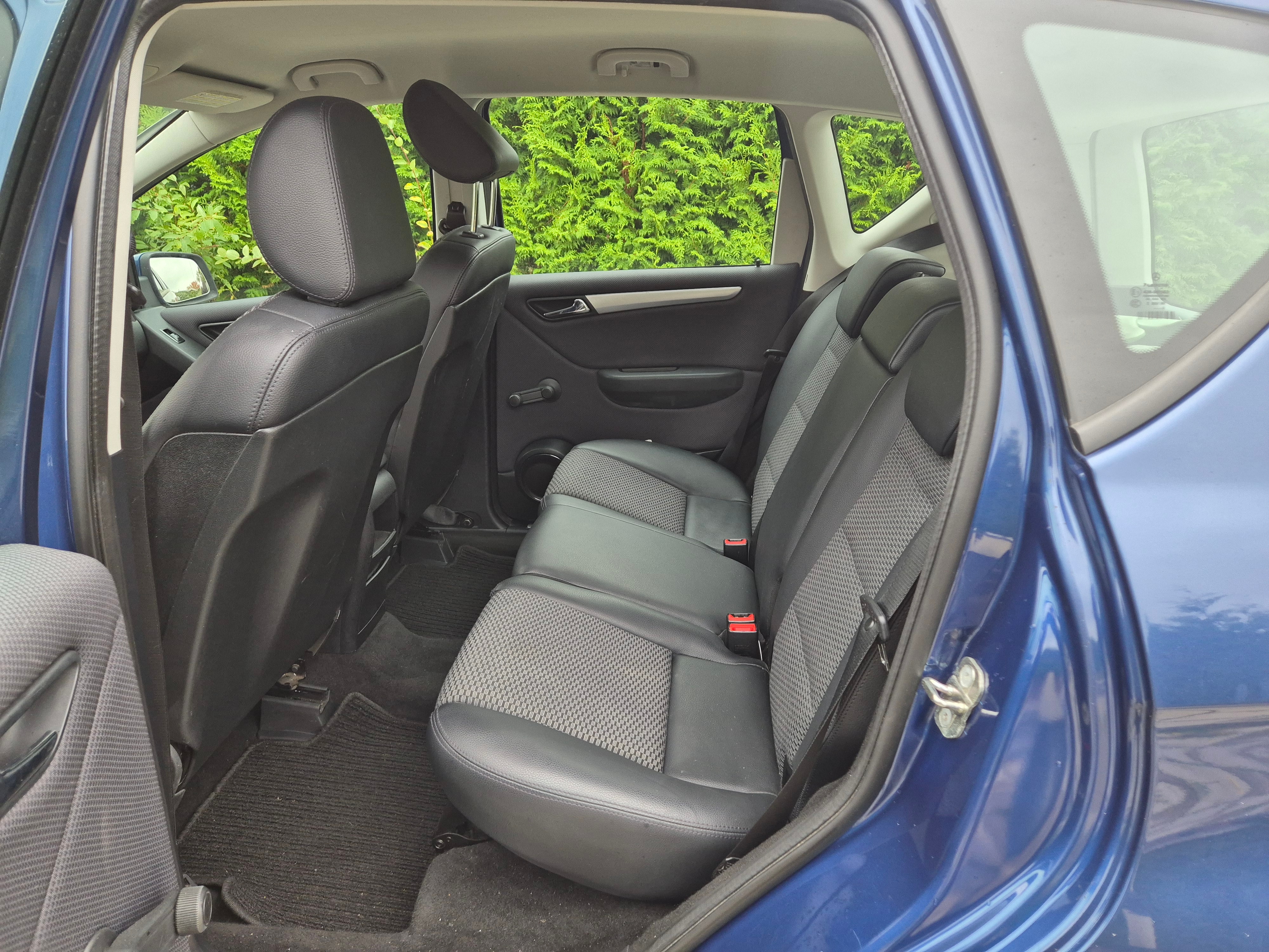 Mercedes-Benz A 2011, photo 7/7