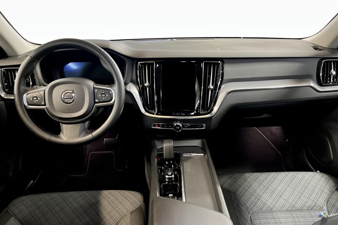 Volvo V60 B4 Bensin Core 2024, bild 4/9