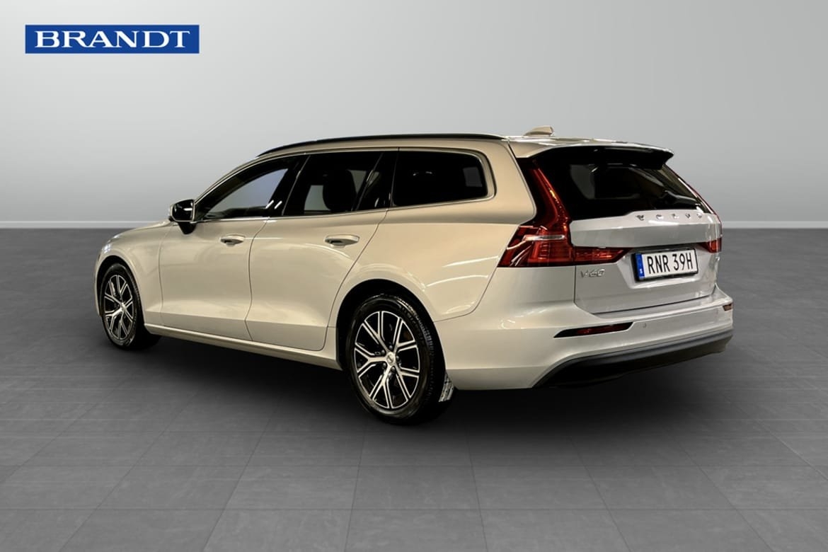 Volvo V60 B4 Bensin Core 2024, bild 2/9