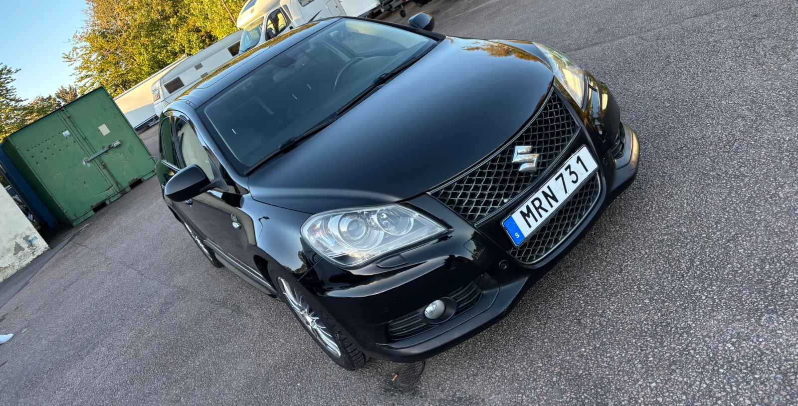 Suzuki Kizashi 2.4 DOHC 16V VVT 4x4 CVT 2011, kuva 2/7