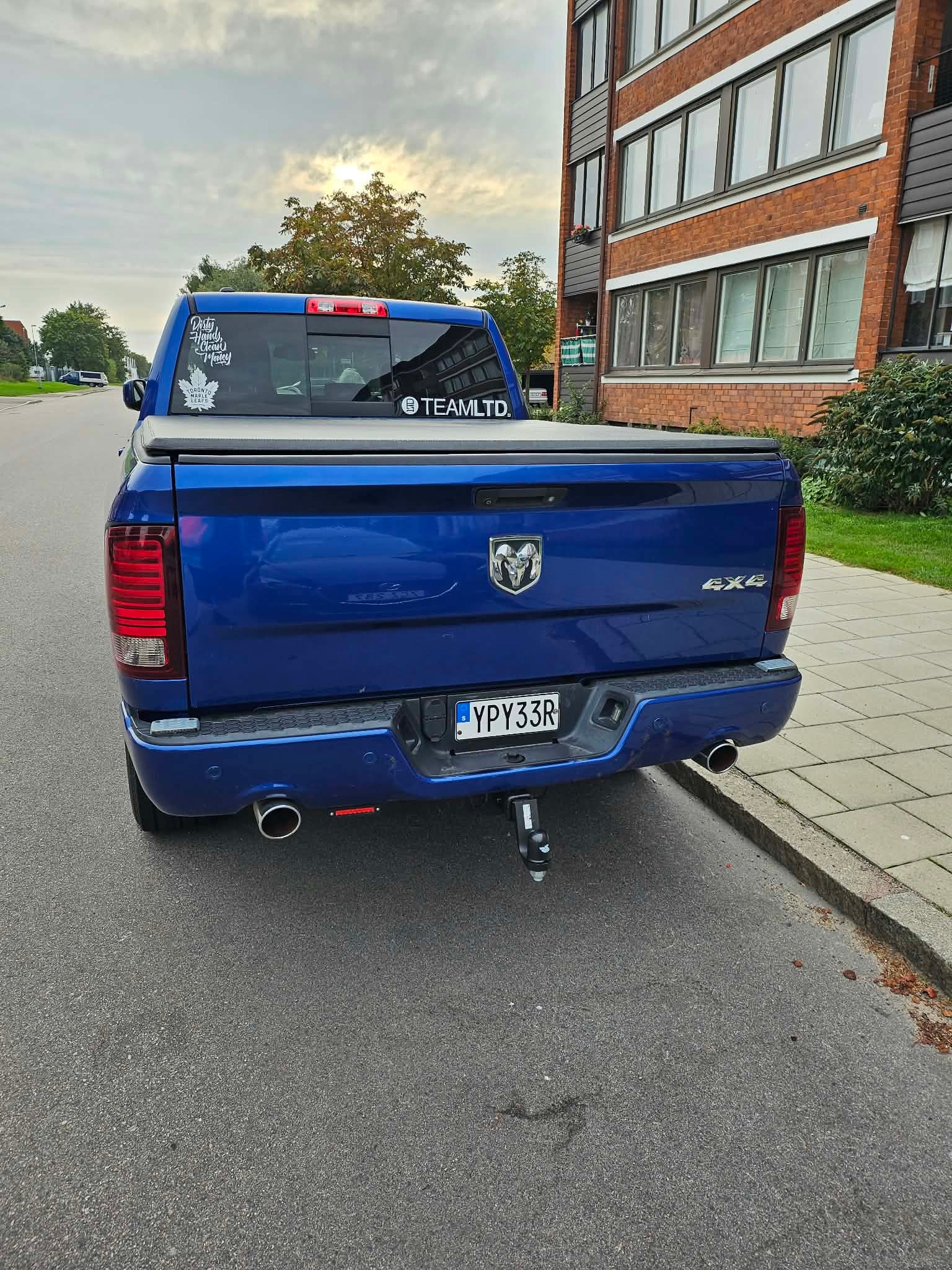 RAM 1500 5.7 HEMI V8 4x4 Crew Cab Sport 2016, bild 3/10