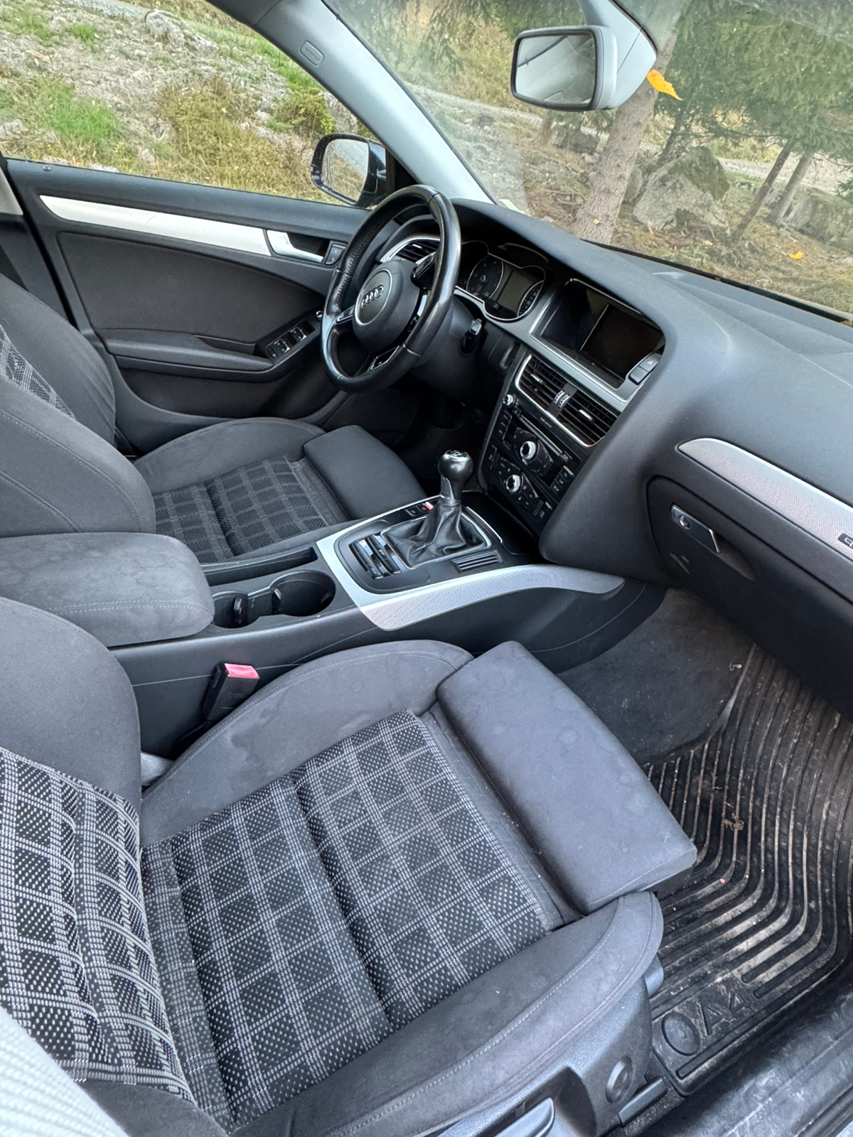 Audi A4 2013, photo 5/6