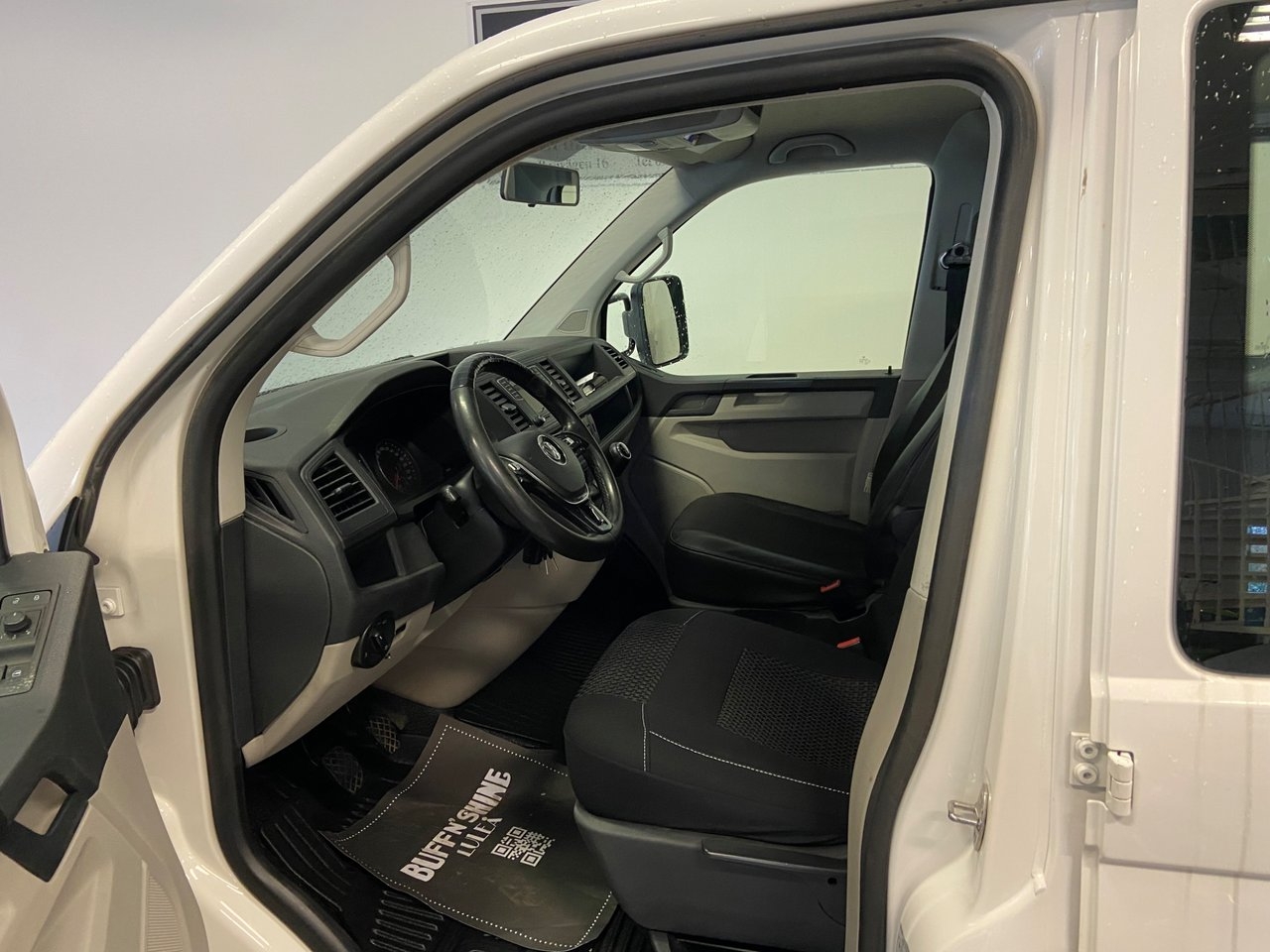 Volkswagen Transporter 2018, bild 2/7
