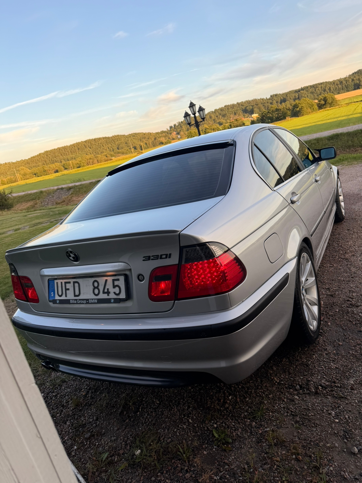 BMW 330xi 2003, kuva 4/6