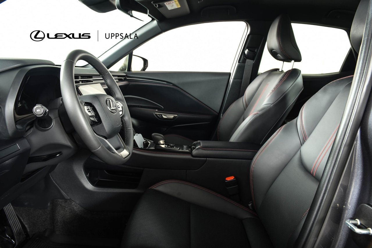 Lexus LBX 1.5 Elegant Techpaket /Vhjul 2025, photo 6/10
