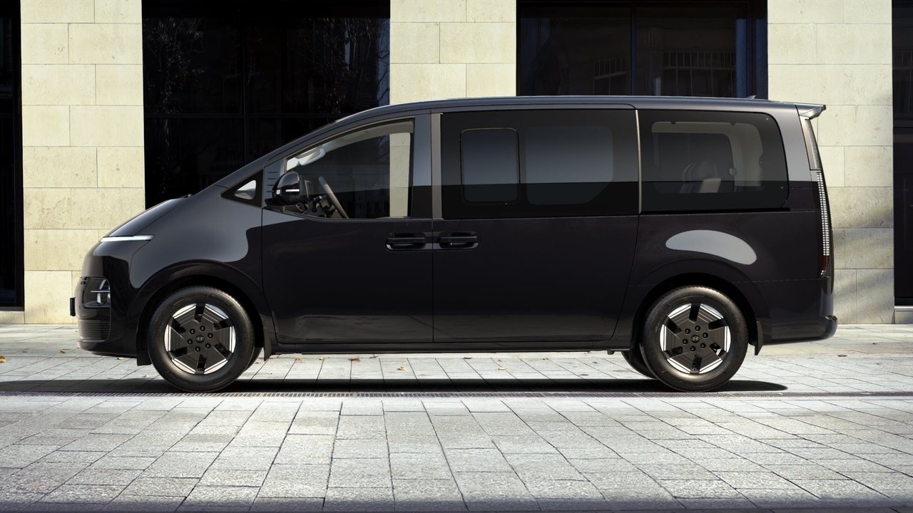 Hyundai Staria 84kWh PRIME 9-SITS 2027, kuva 2/8