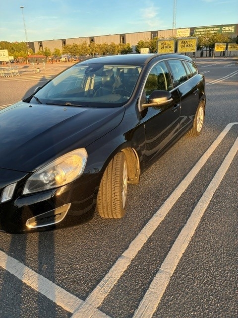 Volvo V60 D4 Manuell 2013, photo 2/5