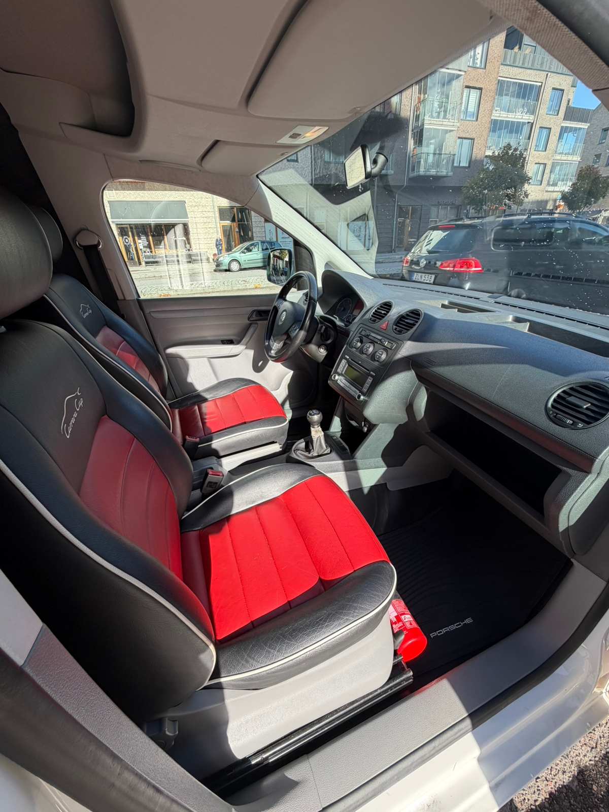 Volkswagen Caddy 2008, bild 5/6