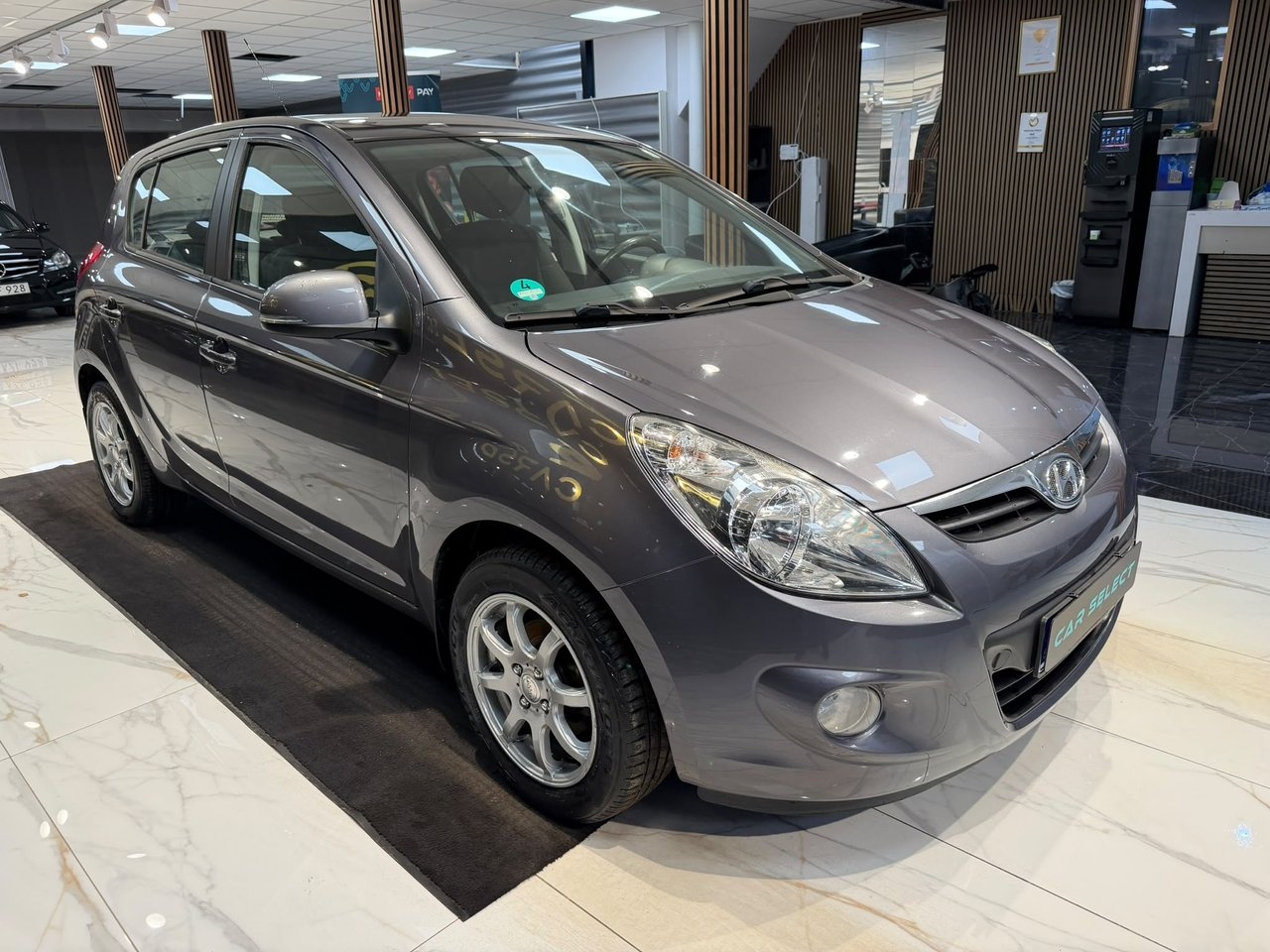 Hyundai i20 2012, photo 7/10