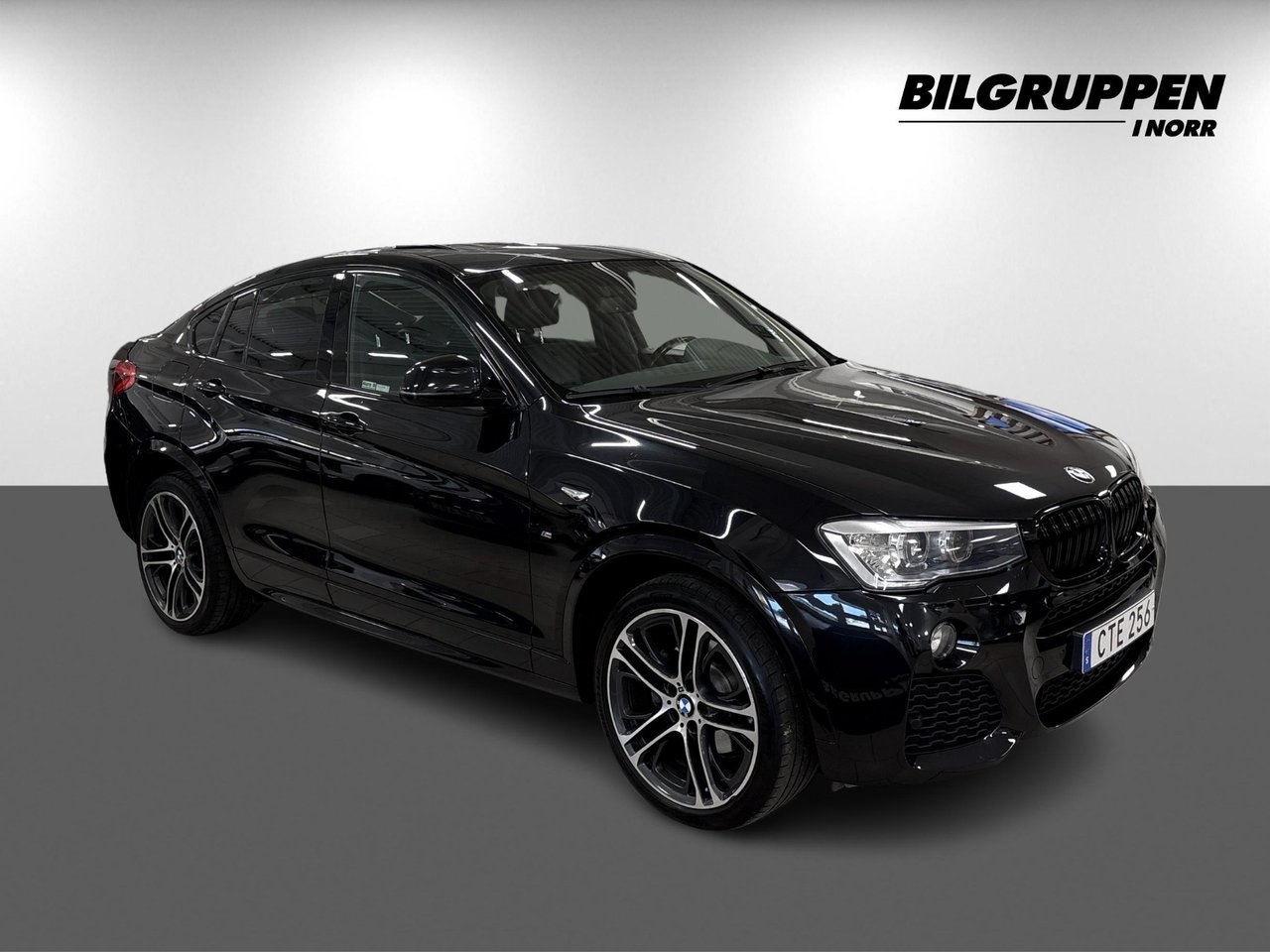 BMW X4 2015, kuva 3/10