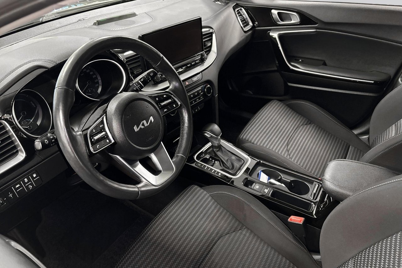 Kia Ceed SW Plug-in Hybrid Action 2024, photo 7/10