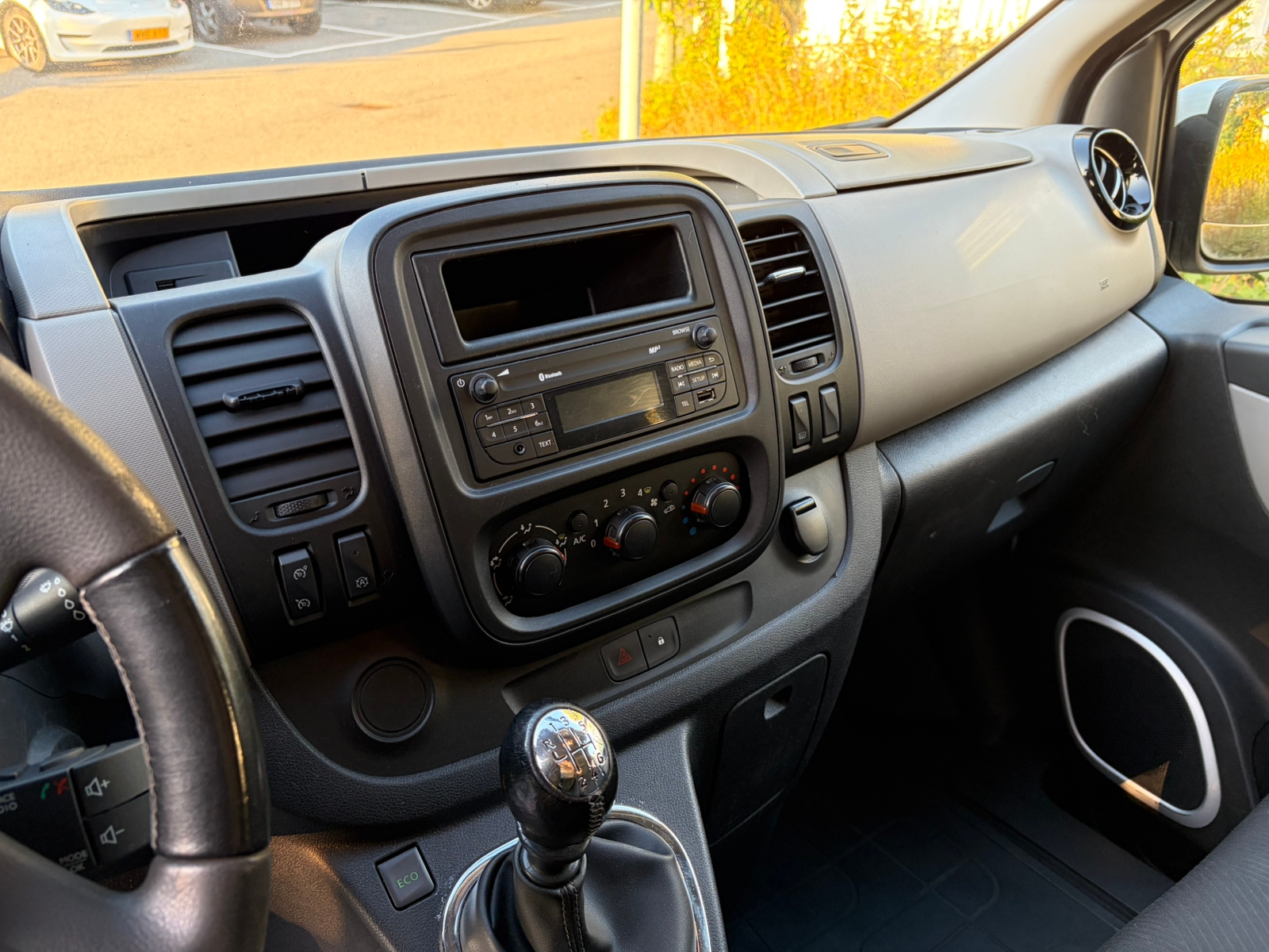 Nissan NV300 2017, bild 5/6