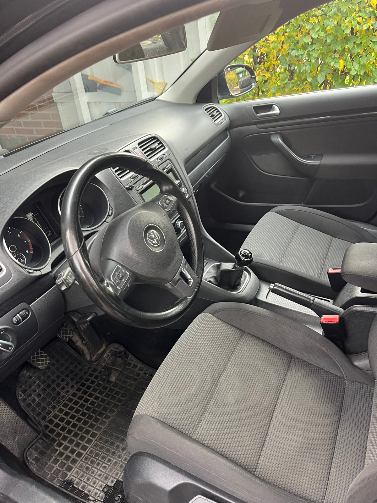 Volkswagen Golf 2010, bild 5/6
