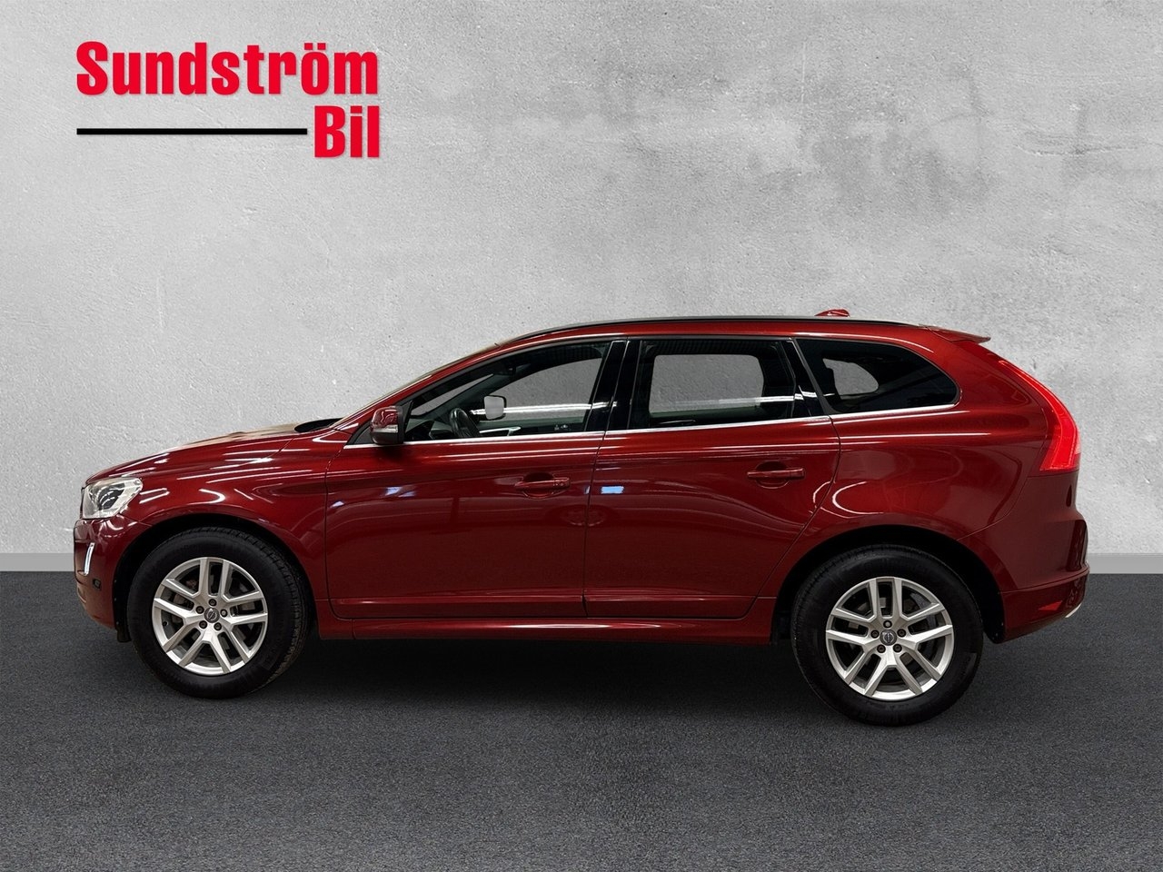 Volvo XC60 2017, photo 4/10