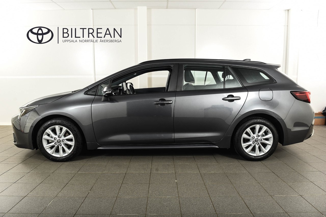Toyota Corolla 2024, photo 2/10