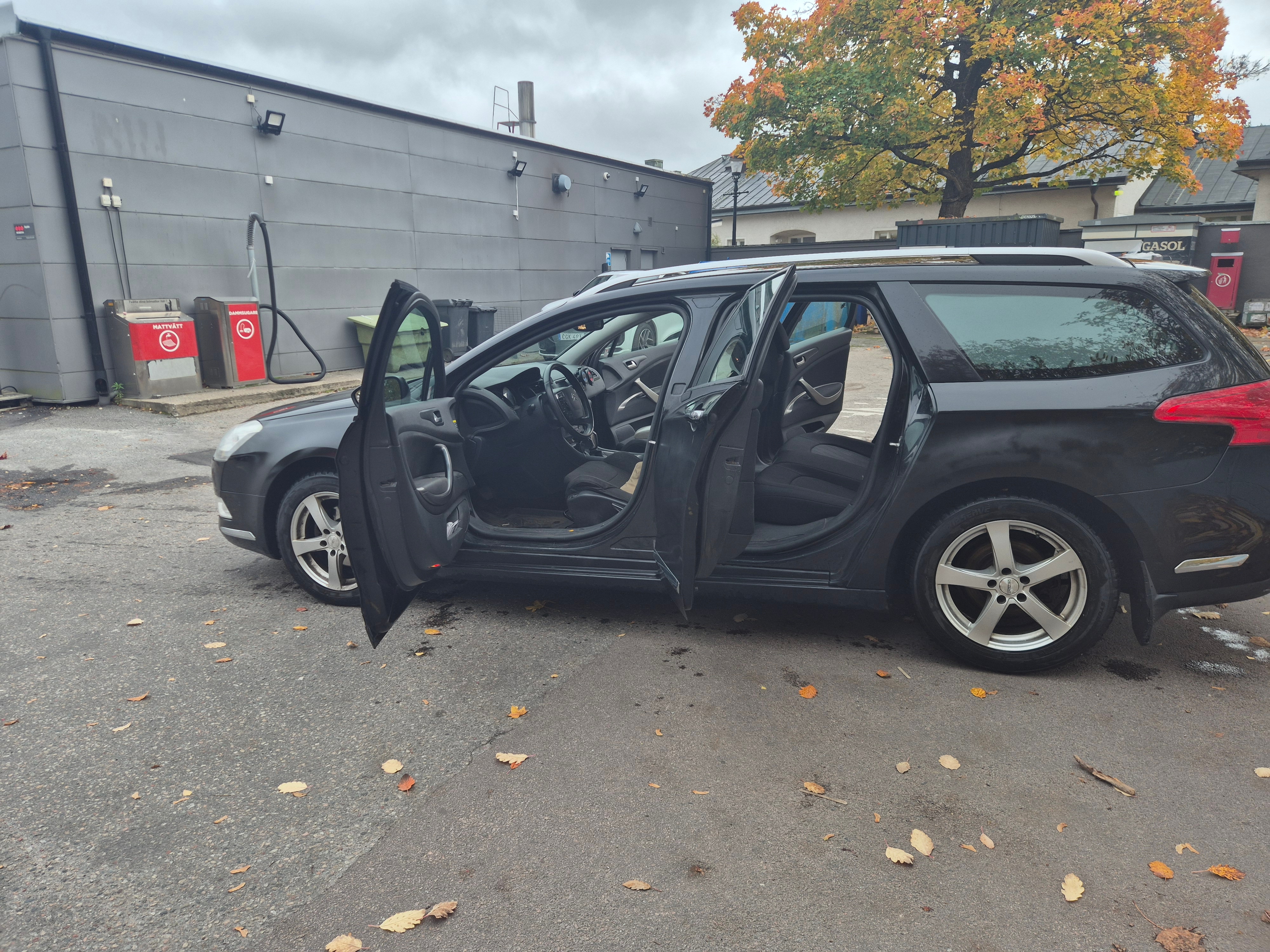 Citroen C5 Tourer 2.0 HDiF Automatisk 2010, bild 4/10