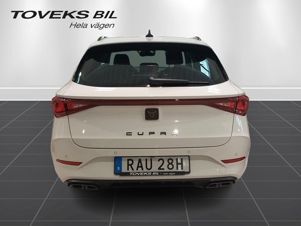 Cupra Leon 150hk - backkamera, dragkrok 2024, bild 7/10
