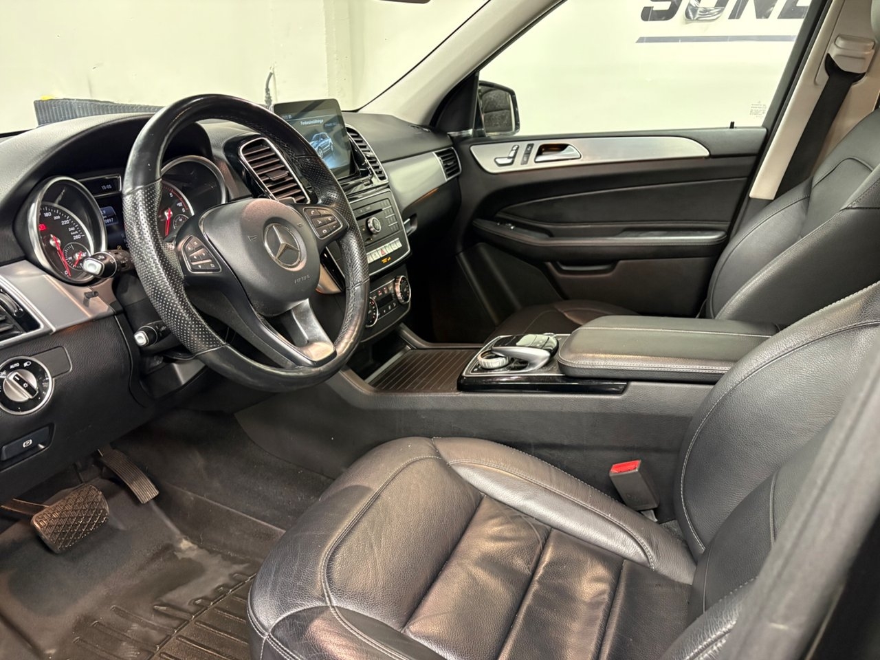 Mercedes-Benz GLE 2016, photo 5/10