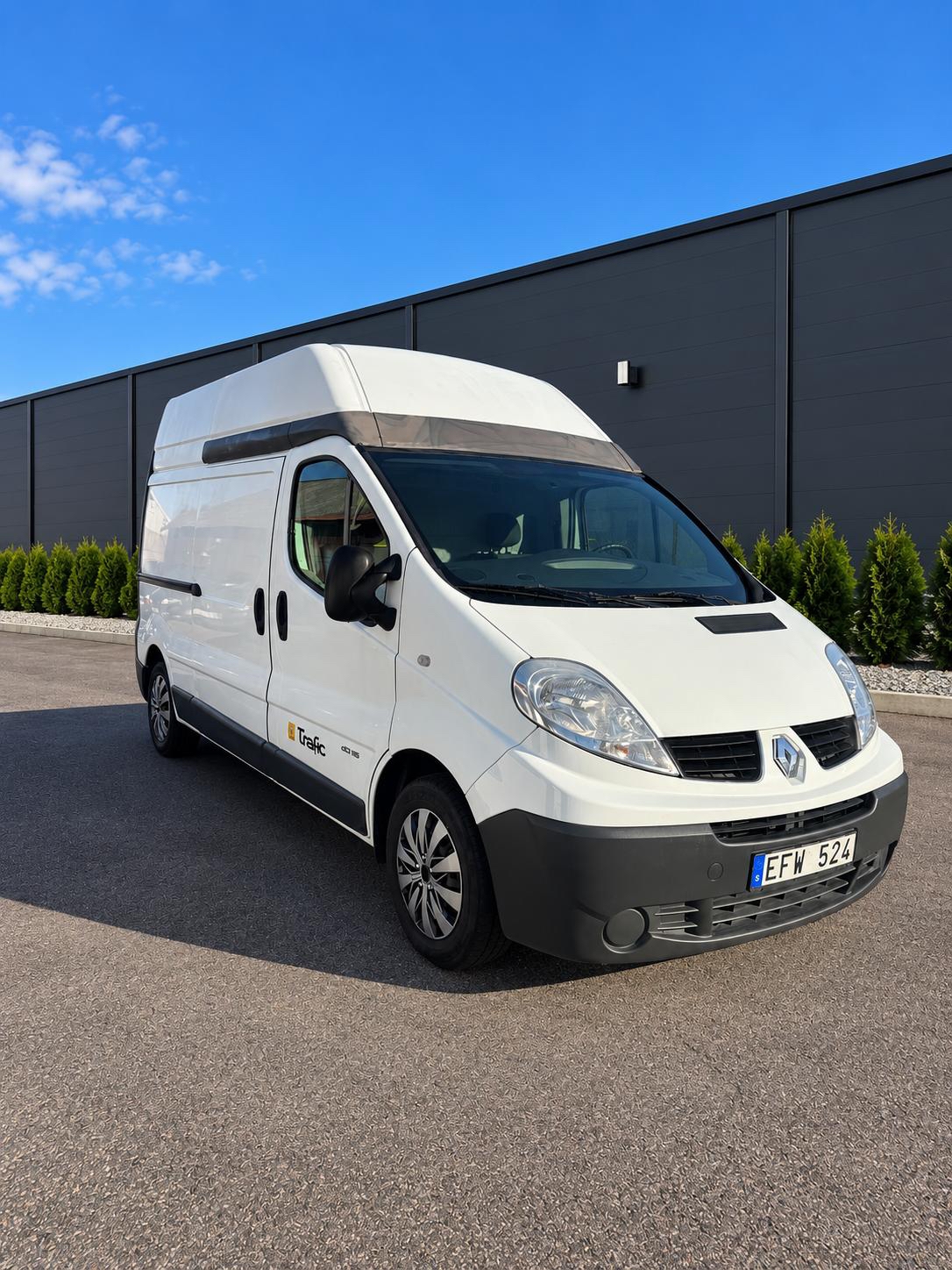 Renault Trafic 2013, kuva 2/7