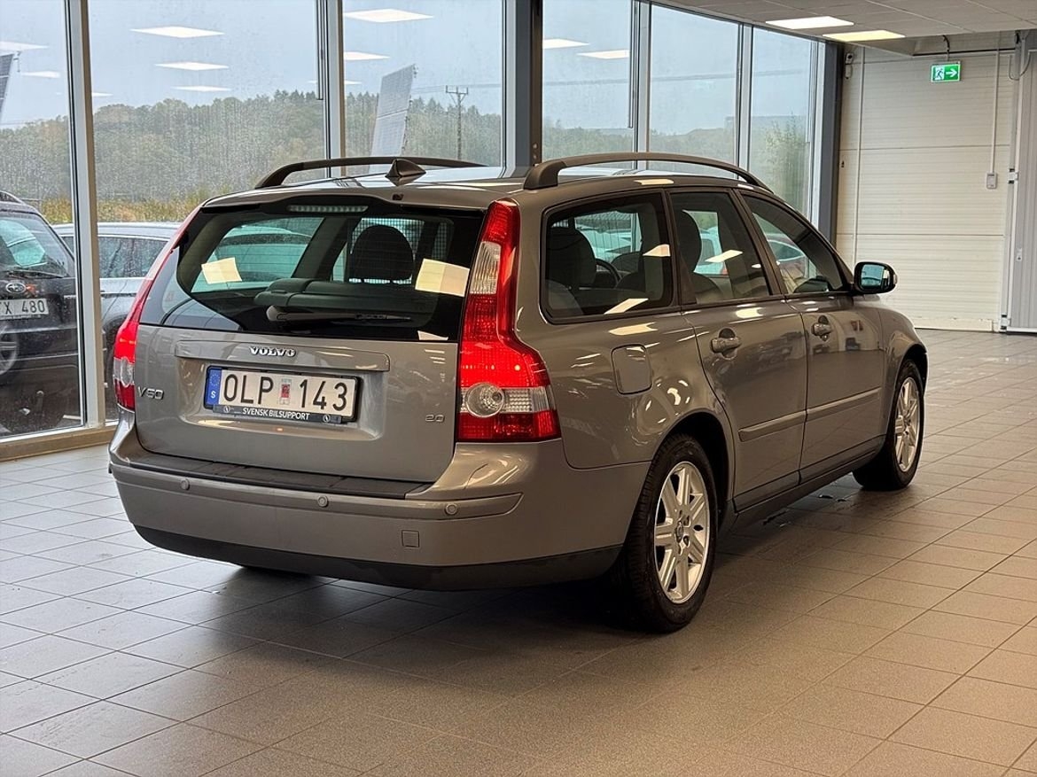 Volvo V50 2.0 Momentum 2007, kuva 3/10