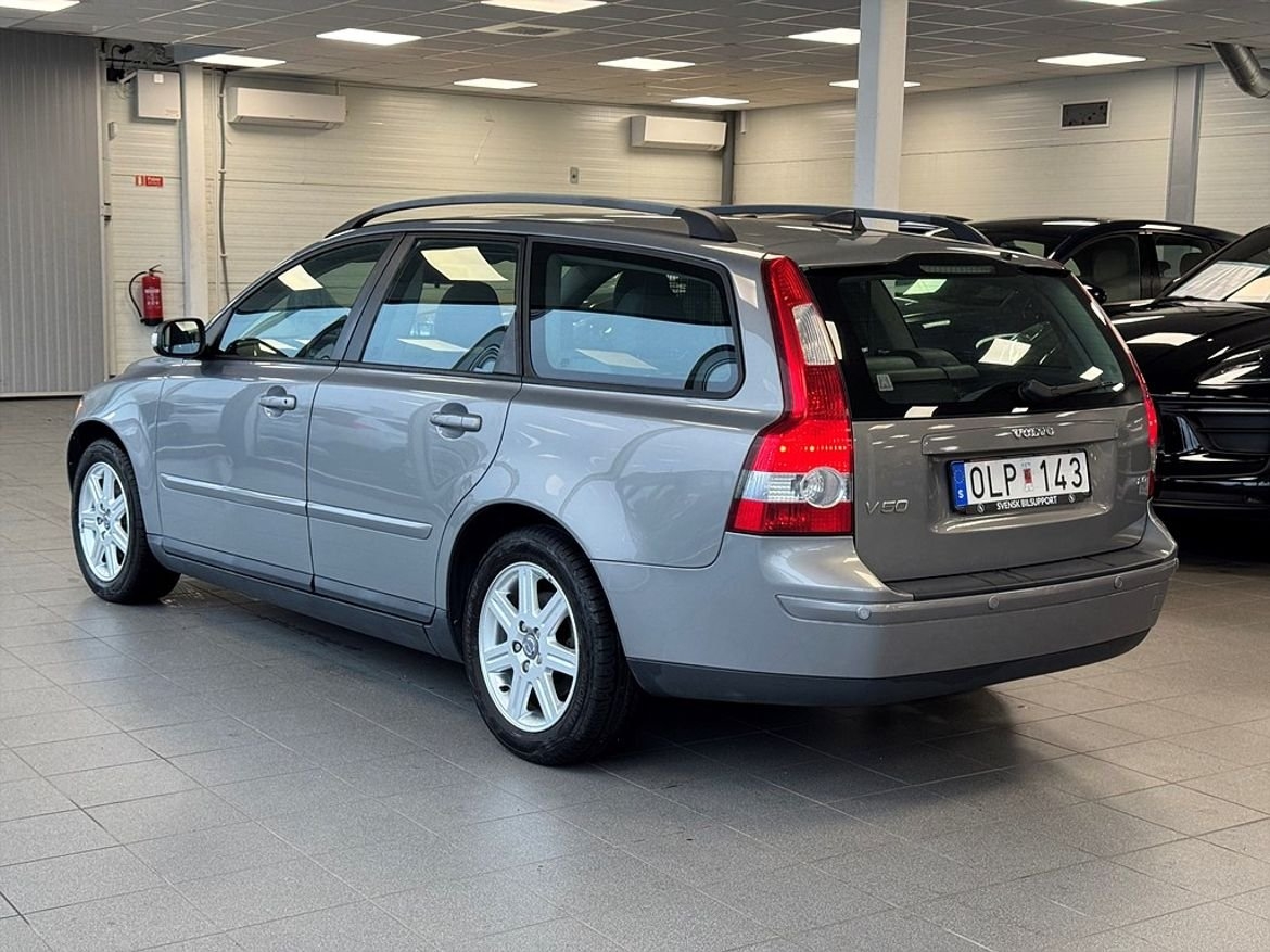 Volvo V50 2.0 Momentum 2007, kuva 5/10