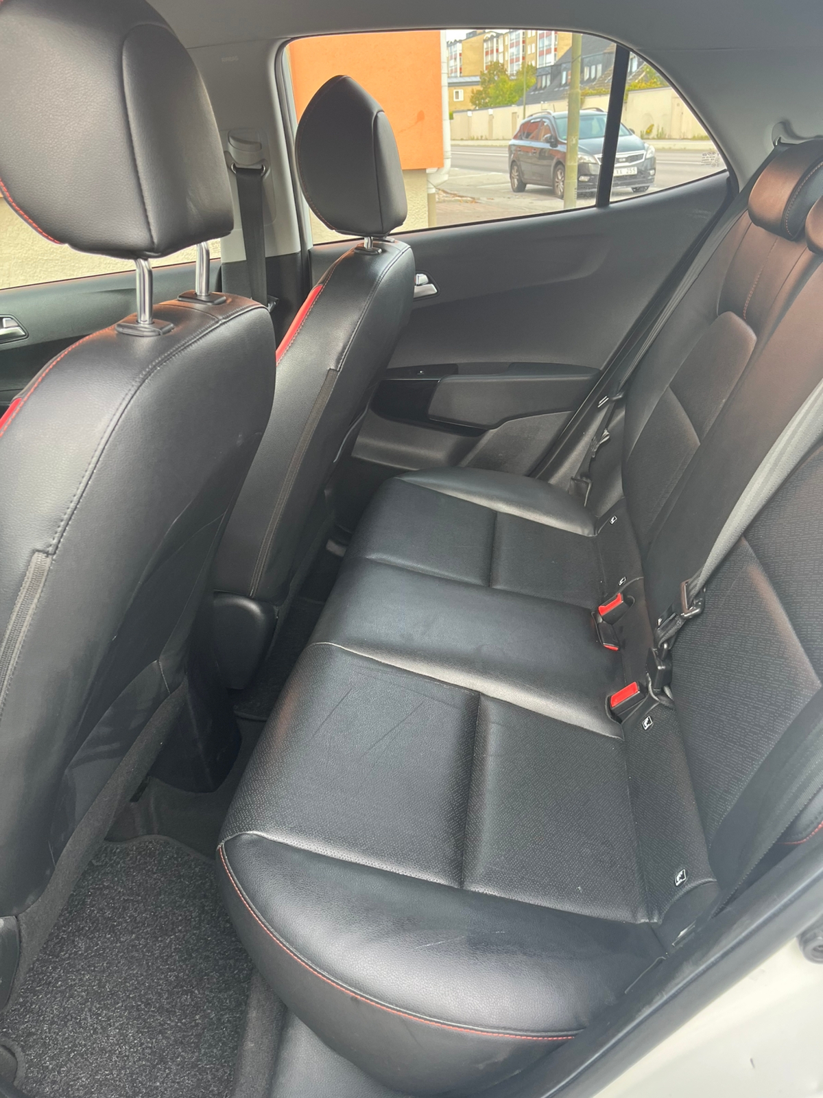 Kia Picanto 1.0 T-GDI Manuell 2018, bild 6/8