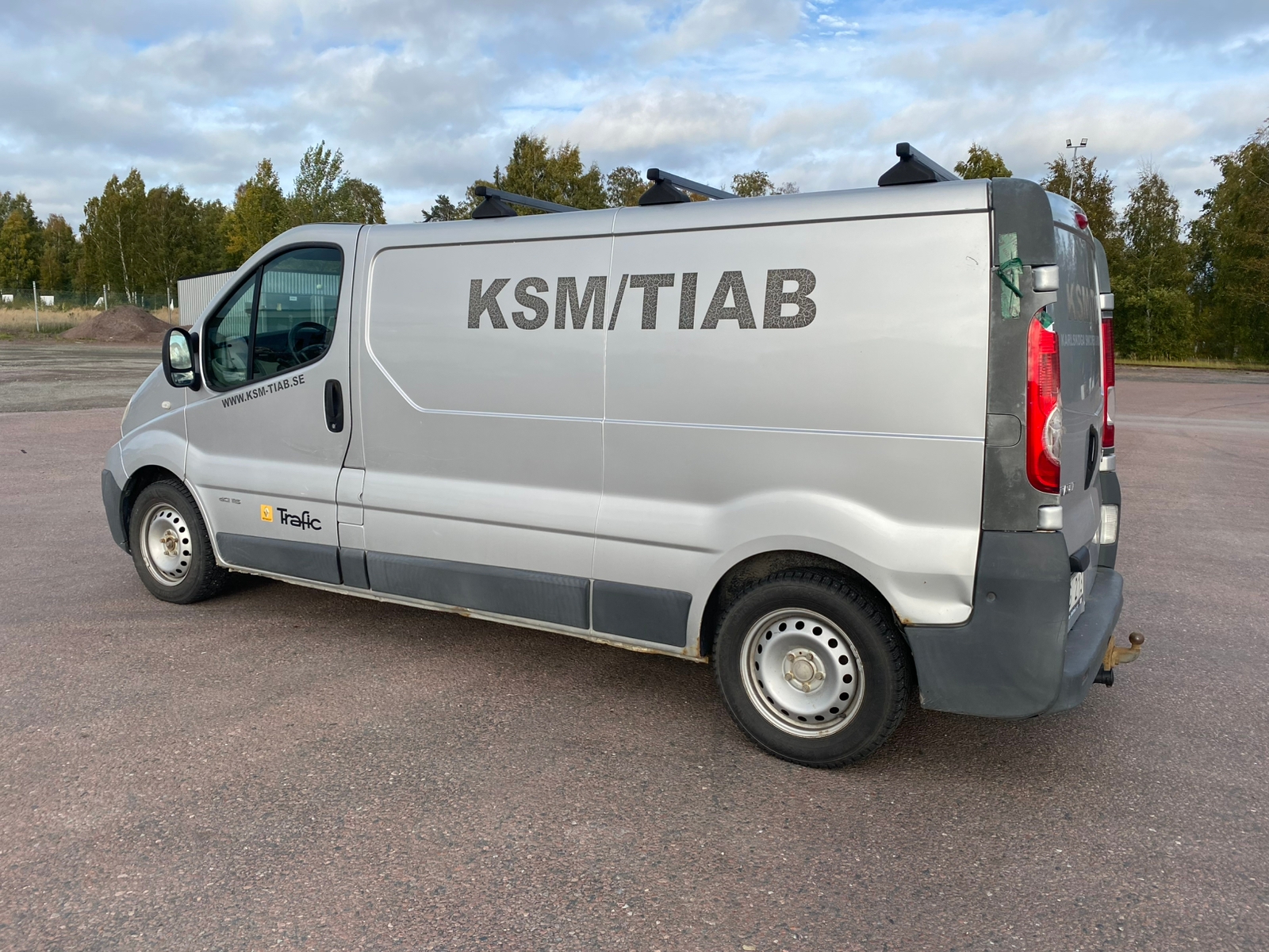 Renault Trafic 2010, photo 2/7