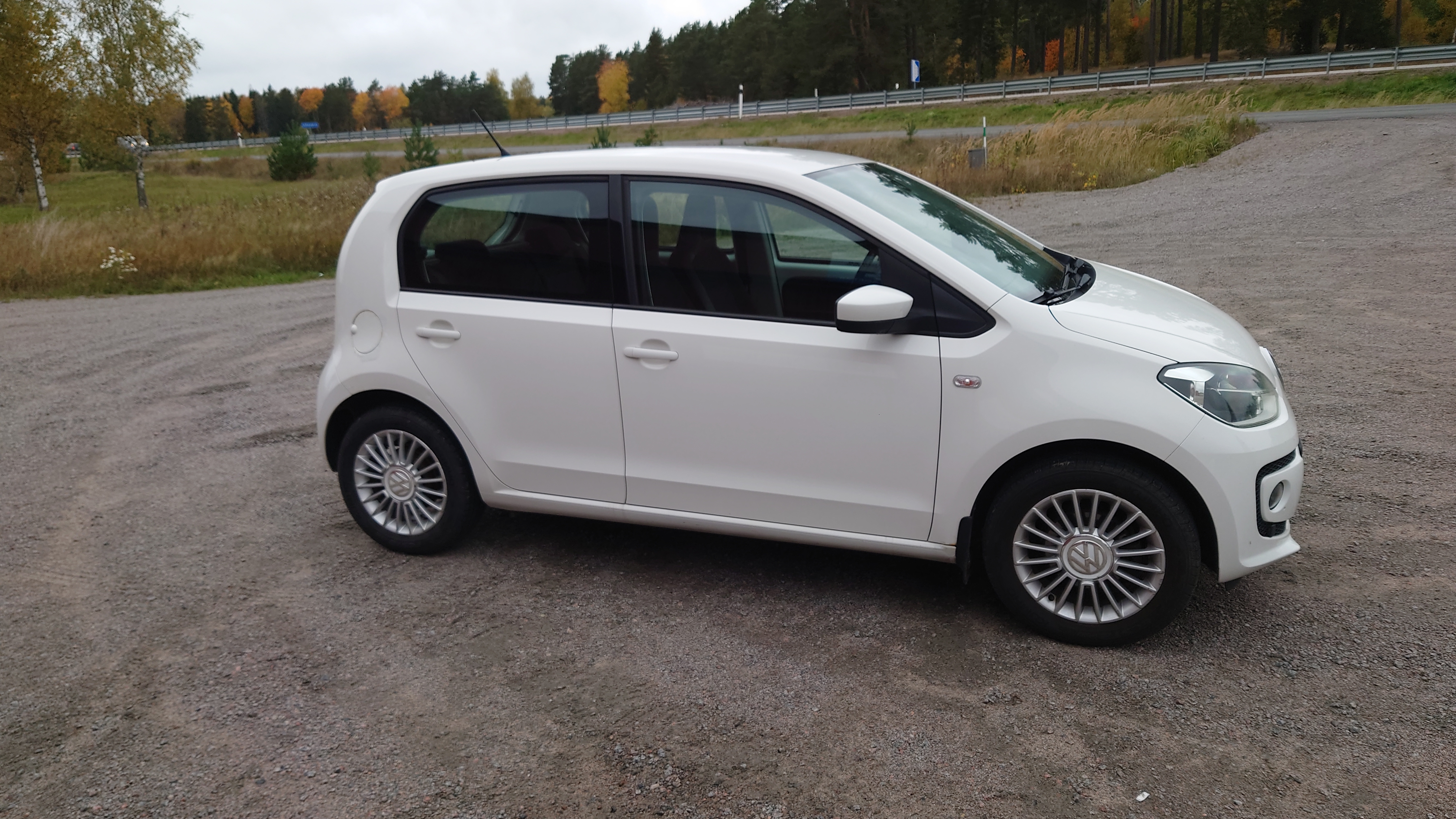 Volkswagen UP! 5-dörrar 1.0 MPI Manuell 2016, photo 6/10