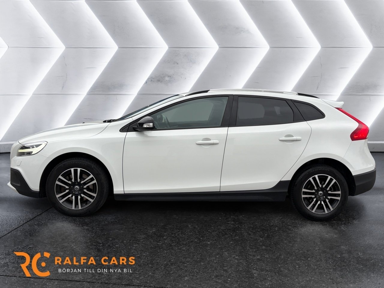 Volvo V40 Cross Country T3 Edition 2019, bild 3/10