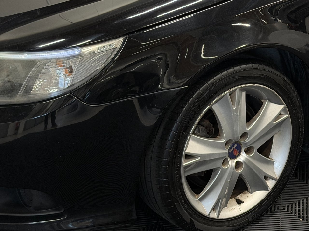 Saab 9-3 SportCombi 1.9 TiD Vector Drag 2008, bild 5/10