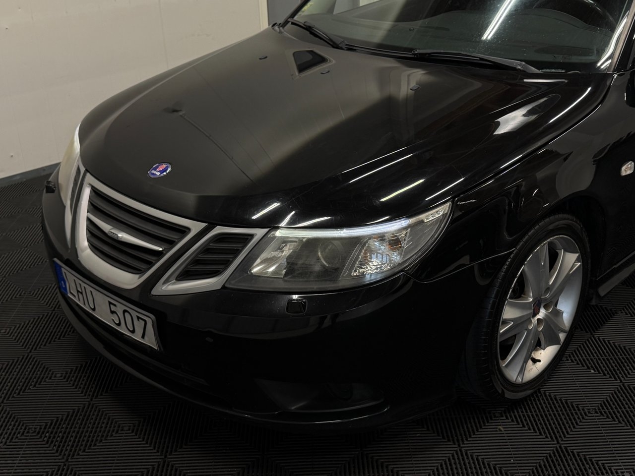 Saab 9-3 SportCombi 1.9 TiD Vector Drag 2008, bild 4/10