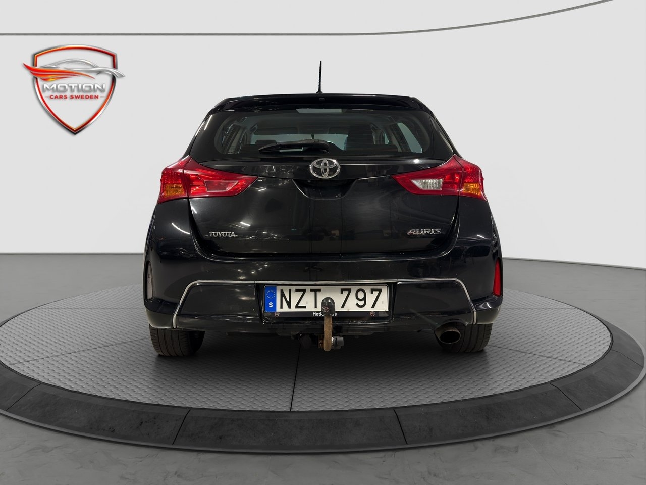 Toyota Auris 2013, photo 6/10