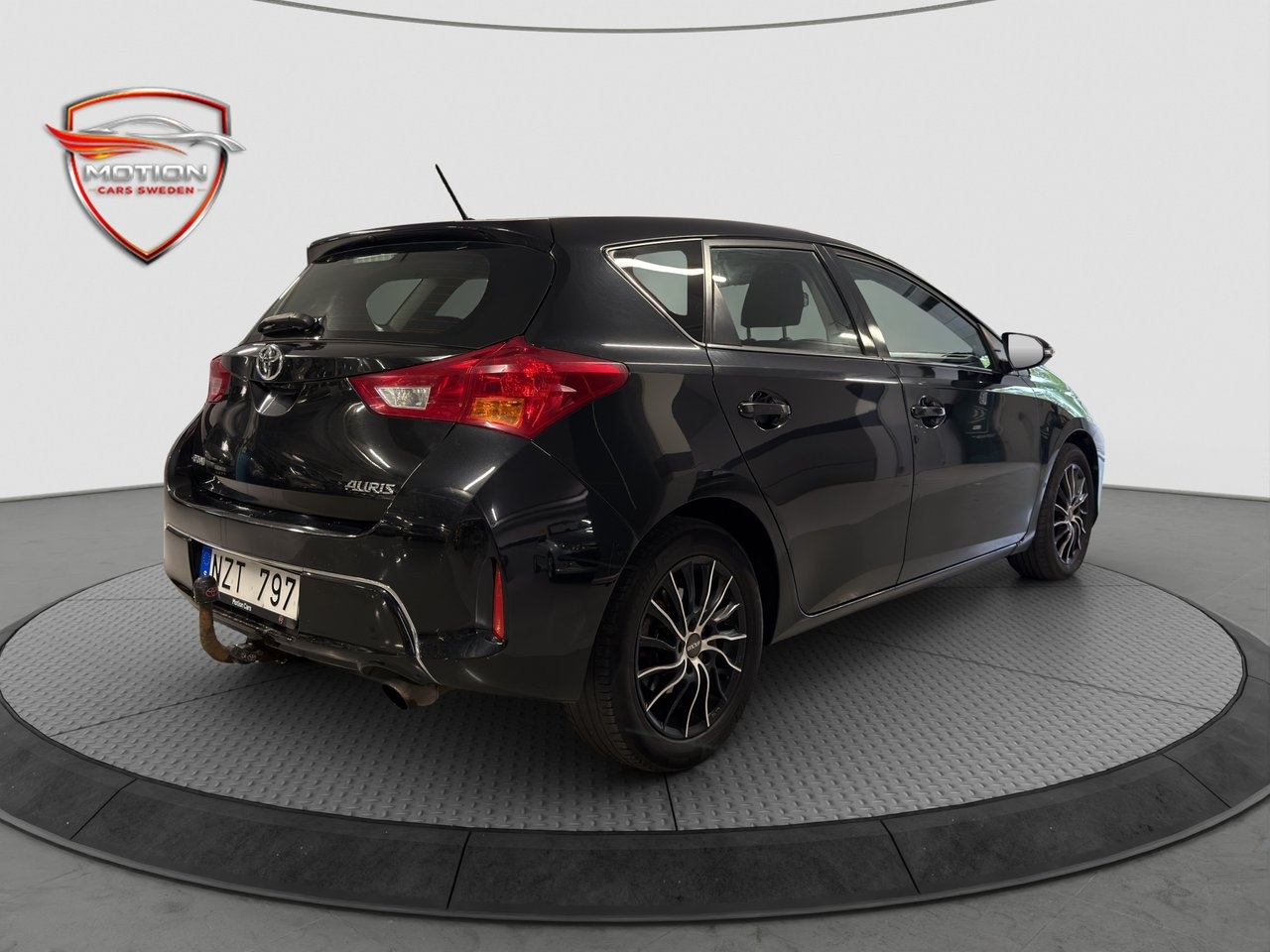 Toyota Auris 2013, photo 5/10