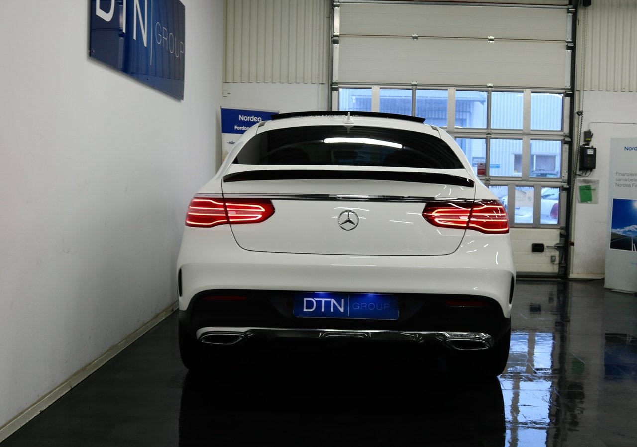 Mercedes-Benz GLE 2017, kuva 4/10
